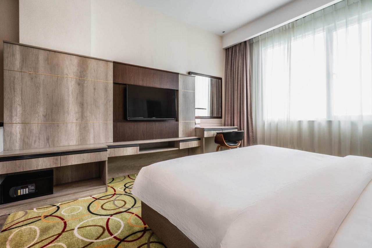 Ano Hotel Miri Exteriér fotografie