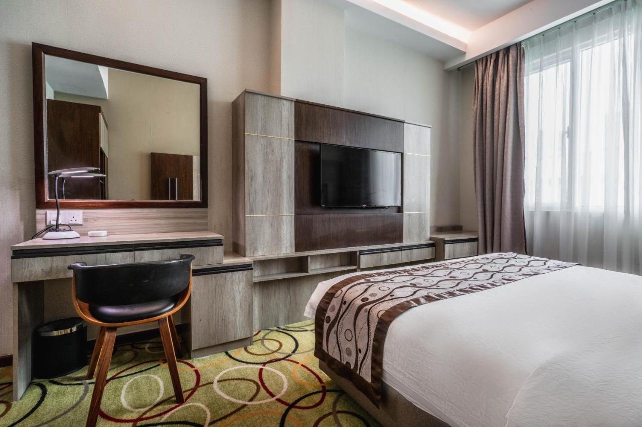 Ano Hotel Miri Exteriér fotografie