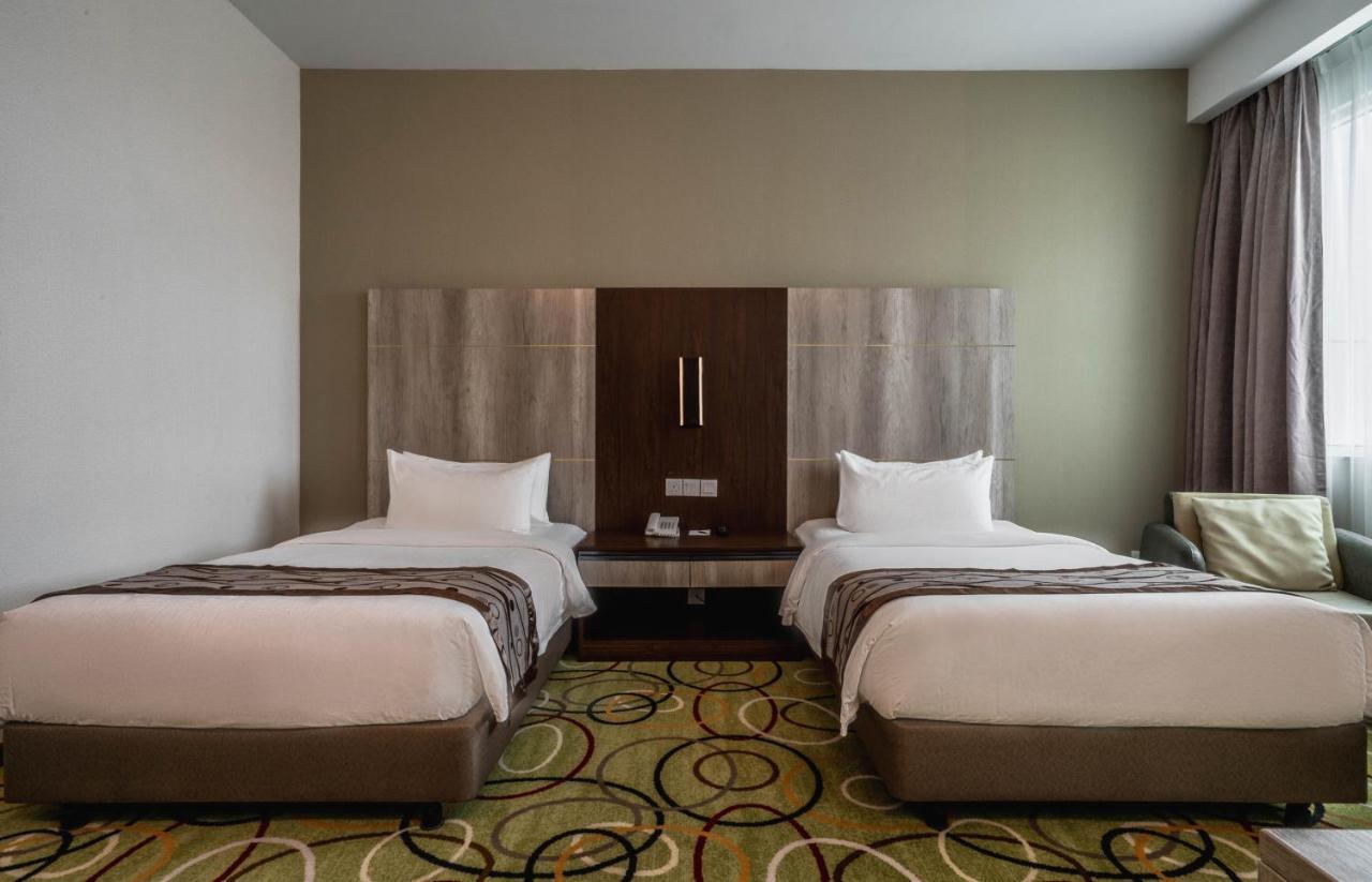 Ano Hotel Miri Exteriér fotografie