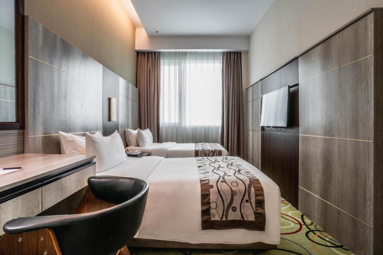 Ano Hotel Miri Exteriér fotografie