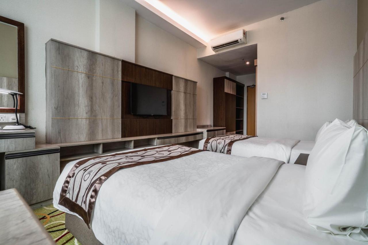 Ano Hotel Miri Exteriér fotografie