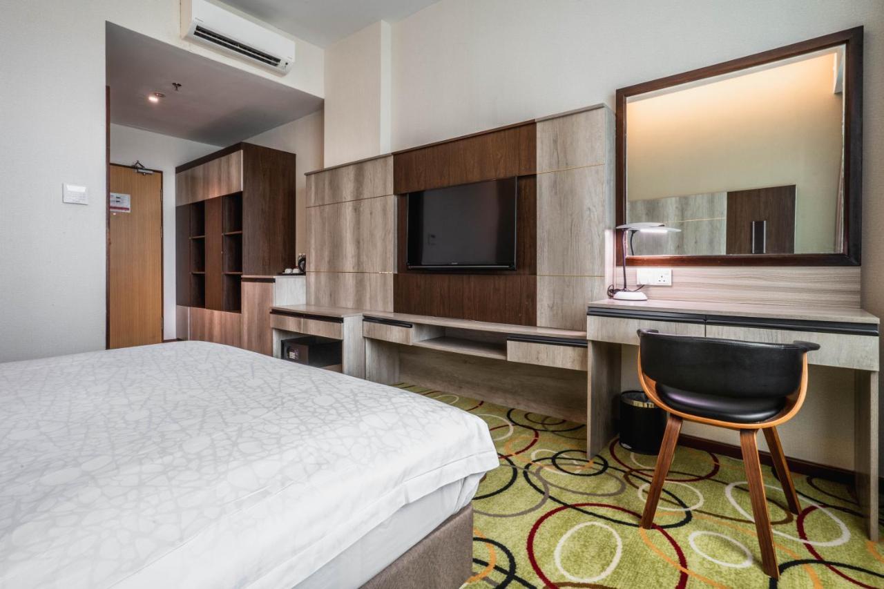 Ano Hotel Miri Exteriér fotografie