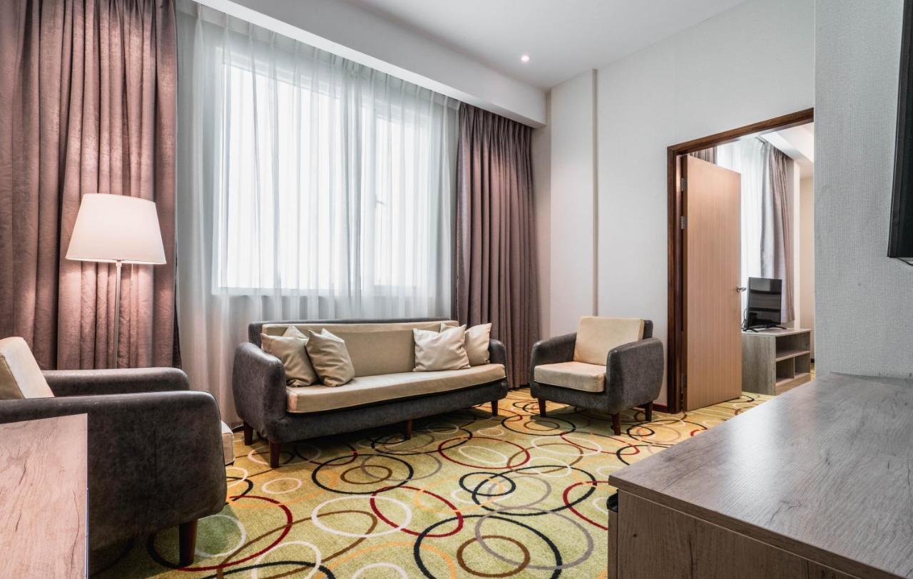 Ano Hotel Miri Exteriér fotografie
