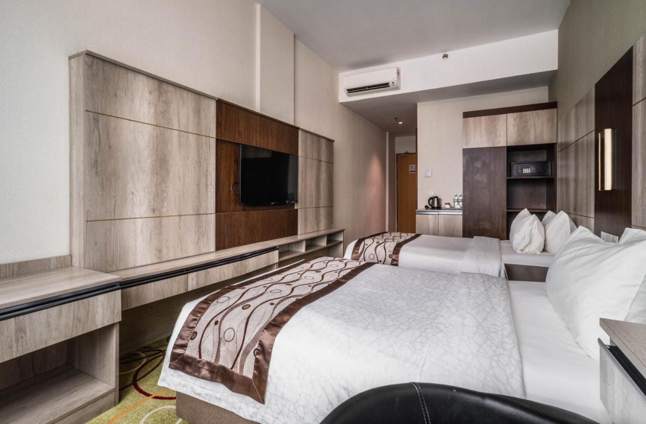 Ano Hotel Miri Exteriér fotografie