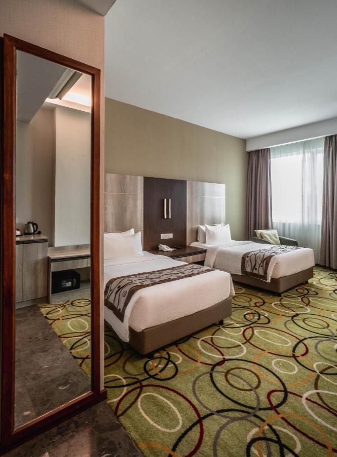 Ano Hotel Miri Exteriér fotografie