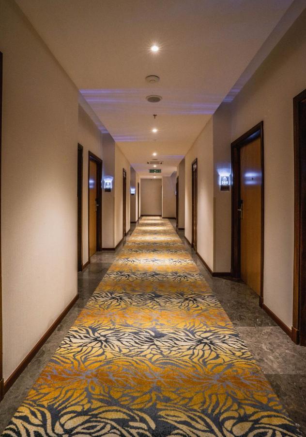Ano Hotel Miri Exteriér fotografie